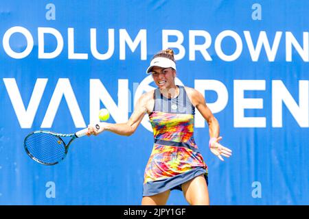 20/08/2022 - VANCOUVER,BC - AOÛT 20 : demi-finales . Valentini Grammatikopoulo(gre) bleu def Emma Navarro(USA) blanc pendant la journée de 2022 Odlum Brown VanOpen au Hollyburn Country Club on 20 août 2022, à Vancouver-Ouest, Colombie-Britannique, Canada.(photo de Clélio Tomaz/Pximages Banque D'Images