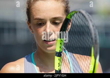 20/08/2022 - VANCOUVER (C.-B.) - AOÛT 20: Demi-finales: Lucia Bronzetti d'Italie (vert) def Rebecca Peterson de Suède (rose) pendant le huitième jour de 2022 Odlum Brown VanOpen au Hollyburn Country Club on 20 août 2022, à West Vancouver (Colombie-Britannique), Canada.(photo de Clélio Tomaz/Pximages Banque D'Images