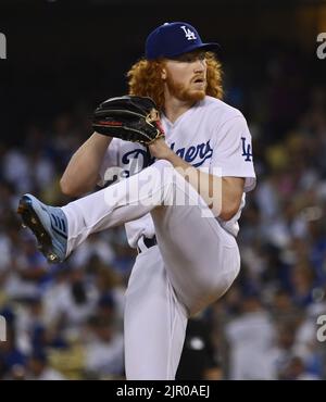 Los Angeles Dodgers départ crustin Mai se termine à livrer pendant le cinquième repas contre les Marlins de Miami au stade Dodger de Los Angeles, samedi, 20 août 2022. Mai de retour de la chirurgie de Tommy John pour faire son premier grand début de ligue en 15 et 1/2 mois. May a survécu à un rocailleux 26-pitch premier repas pour effacer les Marlins de Miami sur un coup et neuf coups de grève dans cinq sorties d'une victoire de 7-0. Photo de Jim Ruymen/UPI Banque D'Images