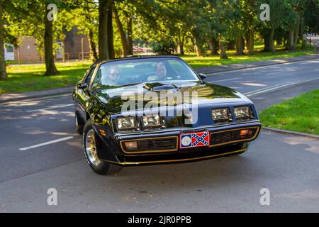 1979, 70s, années 70 PONTIAC TRANS AM 6600cc American Pony car; moteurs d'époque et voitures exposées au Lytham Hall Summer Classic car & Show 13th, a Classic Vintage Collectable transport Festival, Blackpool, Royaume-Uni Banque D'Images