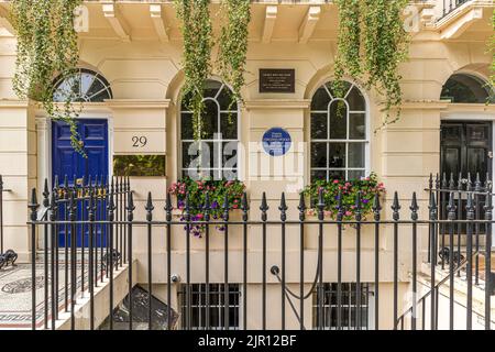 No 29 Fitzroy Square, où Virginia Woolf et George Bernard Shaw vivaient autrefois à Fitzroy Square, une place géorgienne à Fitzrovia, Londres W1 Banque D'Images