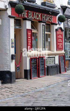 The Black Horse Inn a Tetley Heritage Inn, Church Street, Whitby, Yorkshire, Angleterre, ROYAUME-UNI Banque D'Images