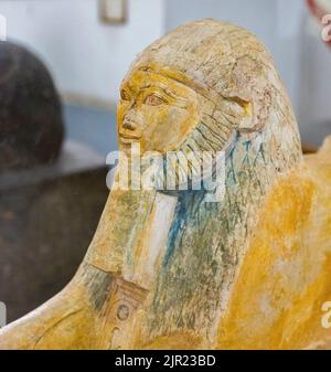 Le Caire, Musée égyptien, sphinx de Hatshepsut, relativement inhabituel comme sa tête a des traits de lion (manie), alors que ce n'est généralement que son corps. Banque D'Images