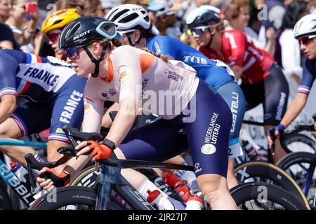 MUNICH, ALLEMAGNE - AOÛT 21 : Charlotte Kool des pays-Bas pendant la course sur route des femmes aux Championnats d'Europe Munich 2022 Cyclisme à On 21 août 2022 à Munich, Allemagne (photo de PIM Waslander/Orange Pictures) Banque D'Images