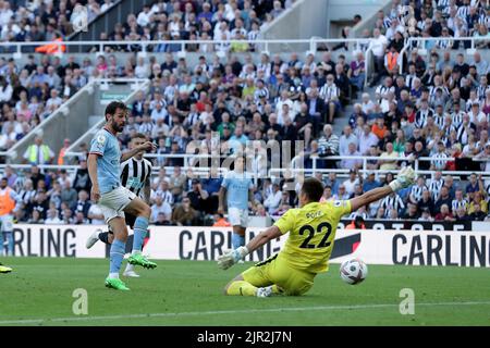 Newcastle, Royaume-Uni, 21/08/2022, BERNARDO SILVA LE REND 3-3, NEWCASTLE UNITED FC V MANCHESTER CITY FC, 2022Credit: Allstar Picture Library/ Alay Live News Banque D'Images