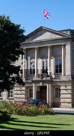 La mairie, les jardins de Crescent, Harrogate, North Yorkshire, Yorkshire, Angleterre, Royaume-Uni. Banque D'Images