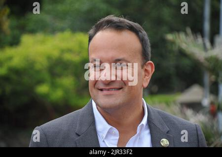 Leo Varadkar s'est rendu à Bantry ce matin pour rencontrer les habitants de Bantry. Banque D'Images