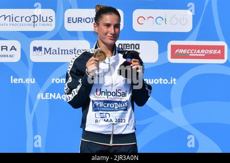 Foro Italico, Rome, Italie. 16th août 2022. Championnats d'Europe de natation Rome 2022: Elena Bertocchi médaille d'or plongée 1m tremplin crédit: Action plus Sports/Alamy Live News Banque D'Images