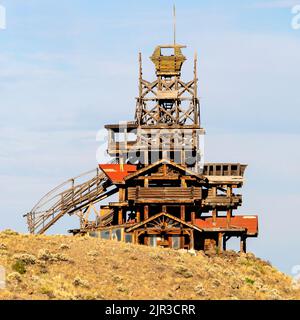 Le manoir Smith dans la vallée de Wapiti, Wyoming. La maison en rondins artisanale unique a été construite par l'ingénieur Lee Smith. Les matériaux ont été récoltés localement Banque D'Images