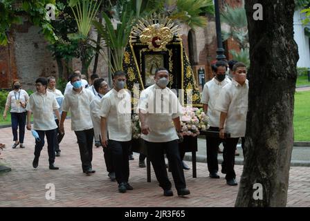 Procession religieuse, fort Santiago, Manille, Luzon, Philippines. Banque D'Images