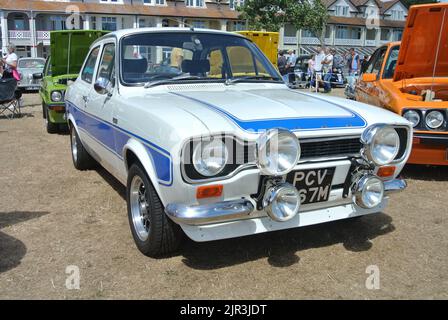 Une Ford Escort Mk1 1974 exposée au salon automobile classique de la Côte d'Azur, Paignton, Devon, Angleterre, Royaume-Uni. Banque D'Images