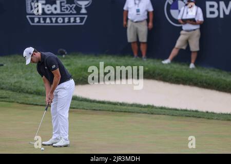 Wilmington, DE, États-Unis. 21st août 2022. Le golfeur PATRICK CANTLAY joue un tir pendant le championnat BMW dimanche 21 août 2022, au Wilmington Country Club à Wilmington, Delaware. (Image de crédit : © Saquan Stimpson/ZUMA Press Wire) Banque D'Images