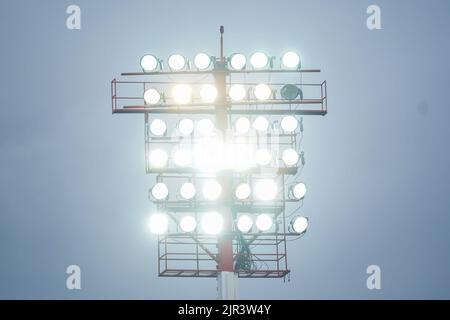 Alajuela, Costa Rica. 21st août 2022. Alajuela, Costa Rica, 21 août 2022: Les lumières du stade pendant la coupe du monde FIFA U20 Womens Costa Rica 2022 quart de finale de football entre le Nigeria et les pays-Bas à Morera Soto à Alajuela, Costa Rica. (Daniela Porcelli/SPP) crédit: SPP Sport presse photo. /Alamy Live News Banque D'Images