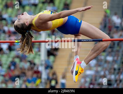 Bavière, MŸnchen : 21 août 2022, Athlétisme : Championnats d'Europe, Stade Olympique, saut à haute vitesse, femmes, Finale. Yaroslava Mahuchikh d'Ukraine en action. Photo: Sven Hoppe/dpa Banque D'Images