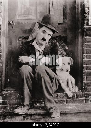 A Dog's Life est un court-métrage muet écrit, produit et réalisé en 1918 par Charlie Chaplin. C'était le premier film de Chaplin pour First National films. Banque D'Images