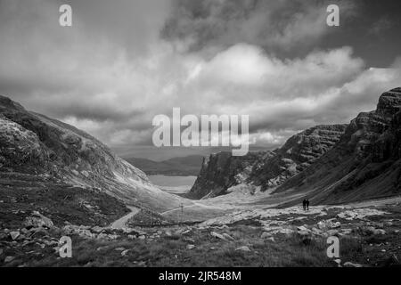 Paysage noir et blanc d'APPLECROSS passe côte ouest de l'Écosse Banque D'Images