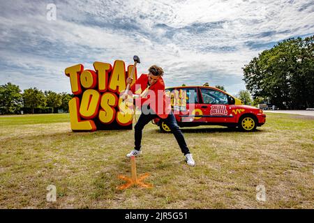 Eindhoven, pays-Bas, 2022-08-22 12:59:50 BEST - Rob Kemps de Snollebollekes sur le site d'Aquabest Eindhoven. Le chanteur de la loi de parti a expliqué les plans pour le festival de deux jours Total Loss qui est organisé sur le site. ANP LEVIN DEN BOER pays-bas - belgique sortie Banque D'Images