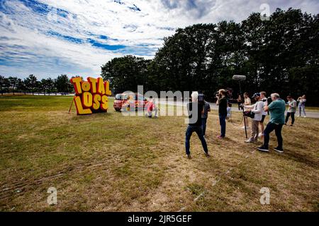 Eindhoven, pays-Bas, 2022-08-22 13:00:36 MEILLEUR - MEILLEUR - Rob Kemps de Snollebollekes parle à la presse. Le chanteur de la loi de parti a expliqué les plans pour le festival de deux jours Total Loss qui est organisé sur le site. ANP LEVIN DEN BOER pays-bas - belgique sortie Banque D'Images