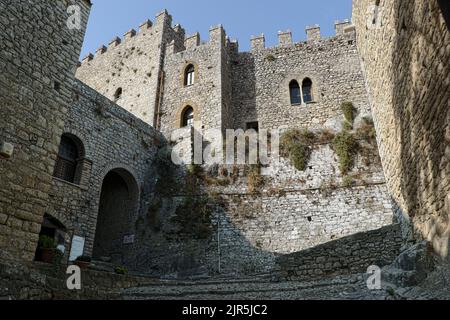 entrée Château médiéval de Caccamo dans l'ouest de la Sicile, Italie Banque D'Images