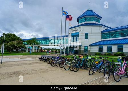 Cape May, NJ, États-Unis - 21 août 2022 : terminal du ferry de Cape May - Lewes Delaware. Le ferry traverse la baie du Delaware tous les jours. Banque D'Images