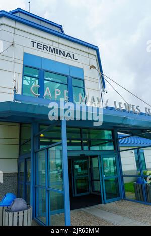 Cape May, NJ, États-Unis - 21 août 2022 : terminal du ferry de Cape May - Lewes Delaware. Le ferry traverse la baie du Delaware tous les jours. Banque D'Images