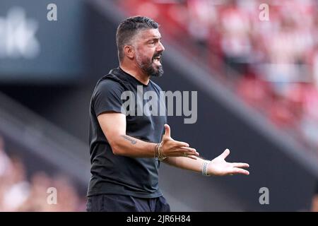 BILBAO, ESPAGNE - AOÛT 21 : Gennaro Gattuso l'entraîneur-chef de Valencia CF réagit pendant le match de la Liga Santander entre le club d'athlétisme et Valencia CF sur 21 août 2022 à San Mames à Bilbao, Espagne. Credit: Ricardo Larreina/AFLO/Alay Live News Banque D'Images