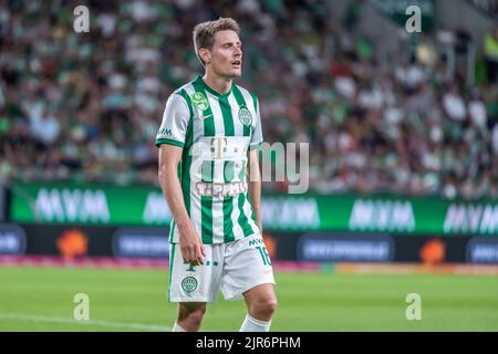 Budapest, Hongrie – 13 juillet 2022. Kristoffer Zachariassen, milieu de terrain de Ferencvaros, lors du match de qualification de l'UEFA Champions League Ferencvaros vs Tobo Banque D'Images