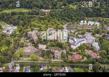 Vue aérienne, Paritätisches Altenwohnheim Dortmund Hermann-Keiner-Haus dans le quartier Rombergpark-Lücklemberg à Dortmund, région de la Ruhr, Rhénanie-du-Nord-Ouest Banque D'Images