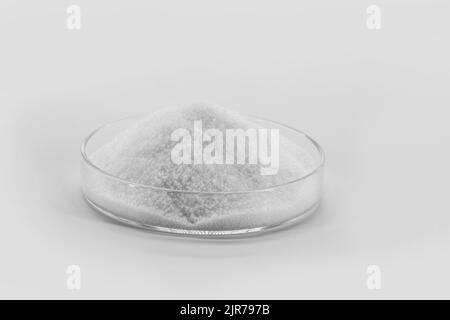 l'acide citrique anhydre, connu sous le nom de citrate d'hydrogène, est un acide organique faible, antioxydant et conservateur, sert de produit écologique largement utilisé dans Banque D'Images