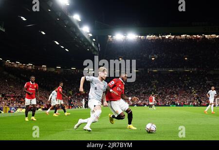 Harvey Elliott de Liverpool (à gauche) et Fred de Manchester United lors du match de la Premier League à Old Trafford, Manchester. Date de la photo: Lundi 22 août 2022. Banque D'Images