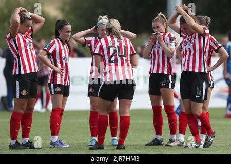 ABBY HOLMES, de Sunderland, donne des intsructions lors du match de championnat féminin FA entre Durham Women FC et Sunderland au château de Maiden, à Durham City, le dimanche 21st août 2022. (Credit: Mark Fletcher | MI News) Credit: MI News & Sport /Alay Live News Banque D'Images