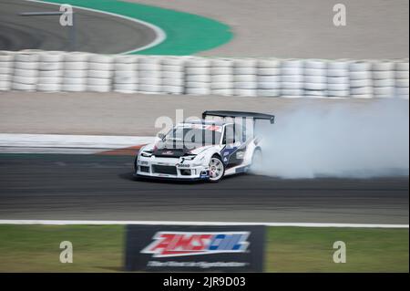 Une voiture de sport japonaise Nissan Silvia S13 modifiée pour la course de dérive Banque D'Images