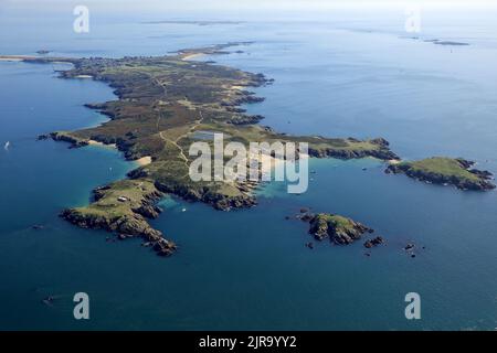 Département du Morbihan (Bretagne, Nord-Ouest de la France) : vue aérienne de l'île Houat située au coeur de Mor braz Banque D'Images