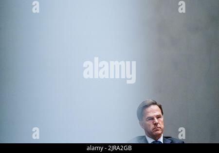 La Haye, pays-Bas. 23rd août 2022. 2022-08-23 12:32:18 LA HAYE - Premier ministre Mark Rutte pendant le débat sur la politique d'azote. Il y a eu une grande irritation au sein du cabinet et de la coalition parce que le chef de l'ADC et vice-premier ministre Wopke Hoekstra a déclaré dans une interview dans l'AD qu'il pourrait vouloir ajuster la politique. ANP BART MAAT netherlands Out - belgium Out Credit: ANP/Alay Live News Banque D'Images