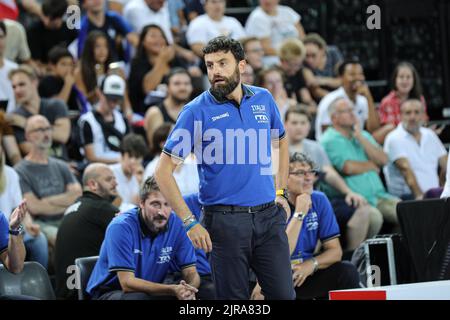 Edoardo Casalone (entraîneur adjoint) pendant la France l'équipe basket contre l'Italie à Montpellier comme préparation pour l'Eurobasket 2022 Banque D'Images