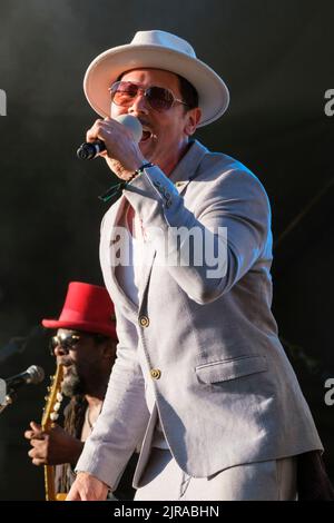 Tyber Cranstoun des Dualers se présentant au Weyfest Festival, Tilford, Angleterre, Royaume-Uni. 21 août 2022 Banque D'Images