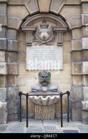 Fontaine de la Croix du Trahoir (1775) à l'angle de la rue Saint-Honoré et de la rue de l'Arbre-sec - Paris Banque D'Images