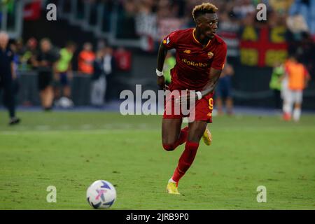 Tammy Abraham, l'avant-titre anglais des Roms, contrôle le ballon lors de la série Un match de football entre ROMA et Cremonese. Comme Roma a gagné 1-0 Banque D'Images