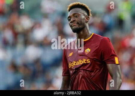 Tammy Abraham, l'avant-titre anglais des Roms, contrôle le ballon lors de la série Un match de football entre ROMA et Cremonese. Comme Roma a gagné 1-0 Banque D'Images