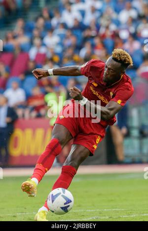 Tammy Abraham, l'avant-titre anglais des Roms, contrôle le ballon lors de la série Un match de football entre ROMA et Cremonese. Comme Roma a gagné 1-0 Banque D'Images