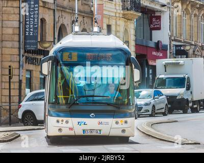 IVECO Cristalis ETB 12 trolleybus à Limoges, haute-Vienne (87), France. Banque D'Images