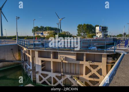 Den Helder, pays-Bas. Août 2022. Les écluses de la Haye appelée de Helsdeur. Photo de haute qualité Banque D'Images