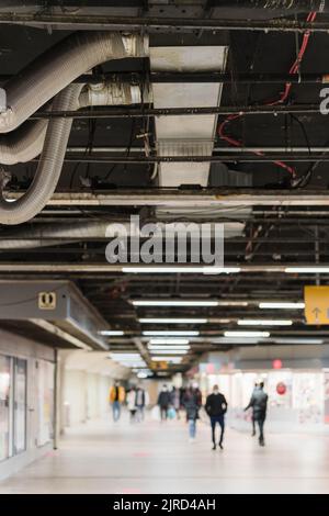 Un cliché vertical du système de ventilation d'un métro Banque D'Images