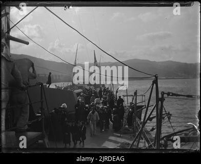Journée du Dominion : à bord du navire, 25 septembre 1907, Wellington, par Fred Brockett. Banque D'Images