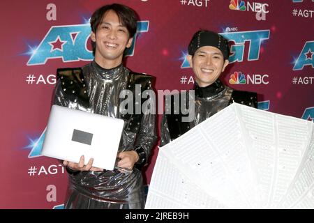 Pasadena, États-Unis. 23rd août 2022. LOS ANGELES - AOÛT 23: Mplusplus à l'America's Got Talent Season 17 - salon en direct tapis rouge à l'hôtel Sheraton de Pasadena sur 23 août 2022 à Pasadena, CA (photo par Katrina Jordanie/Sipa USA) crédit: SIPA USA/Alay Live News Banque D'Images