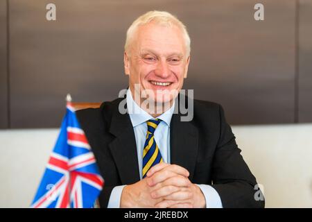 RIGA, LETTONIE. 24th août 2022. Graham Stuart (sur photo), ministre d'État pour l'Europe du Royaume-Uni, rencontre Edgars Rinkevics, ministre des Affaires étrangères de Lettonie. Banque D'Images