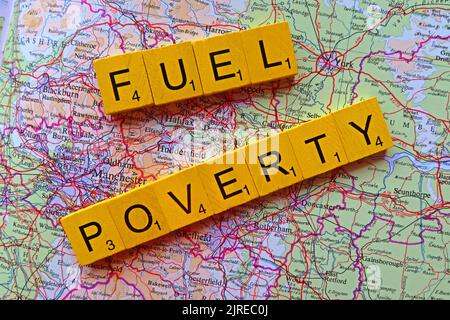 Carte montrant Northern Powerhouse, avec les mots Fuel Poverty orthographiés. Plus de la moitié des ménages britanniques à travers la Grande-Bretagne choisiront de manger ou de chauffer Banque D'Images