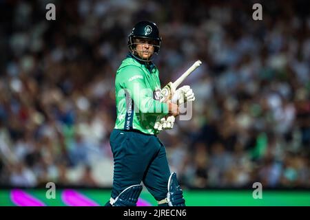 LONDRES, ROYAUME-UNI. 23th août 2022. Jason Roy d'Oval invincibles au cours de la centaine - Oval invincibles vs Phoenix Birmingham au terrain de cricket Oval de Kia mardi, 23 août 2022 à LONDRES EN ANGLETERRE. Credit: Taka G Wu/Alay Live News Banque D'Images