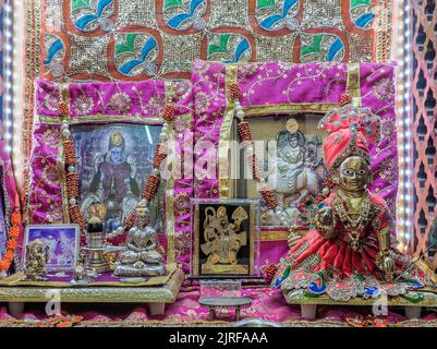 02 07 2022 Balkrishna et d'autres Dieu dans le temple d'origine Kandikai East Mumbai Maharashtra Inde Banque D'Images