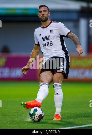 Shane Duffy de Fulham en action pendant le deuxième tour de la coupe Carabao au stade Broadfield, Crawley. Date de la photo: Mardi 23rd août 2022. Banque D'Images